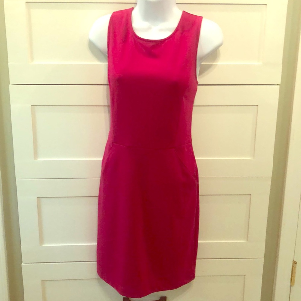 🌻Hot pink dress with pockets🌻